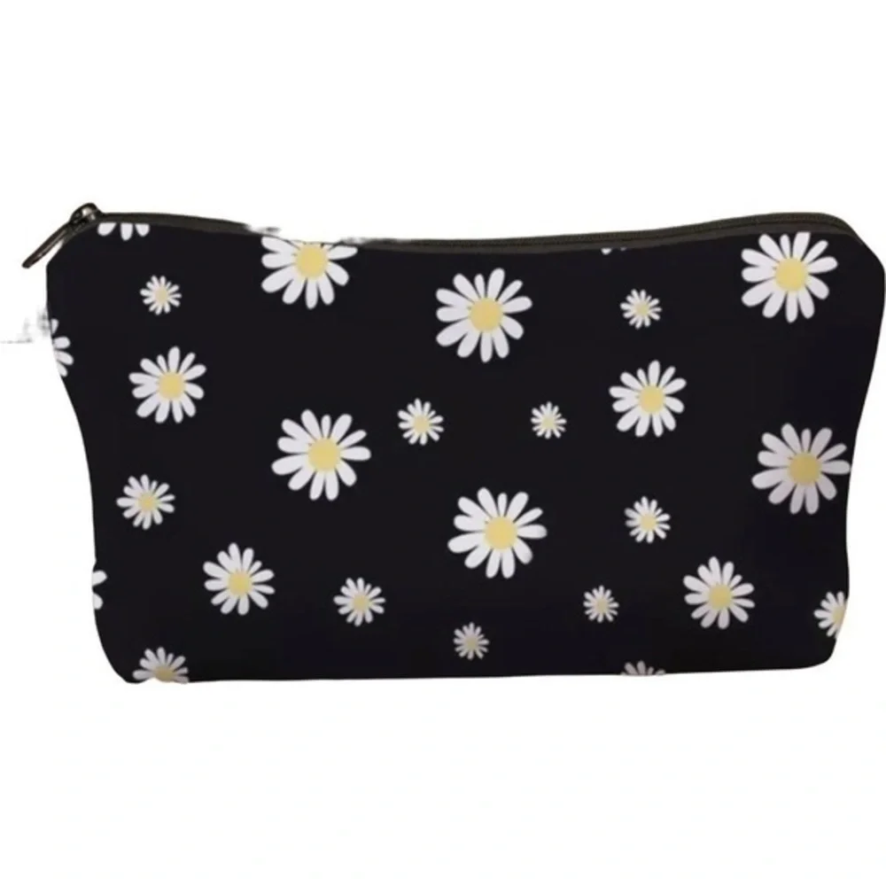 Daisy print makeup bag zip top lined